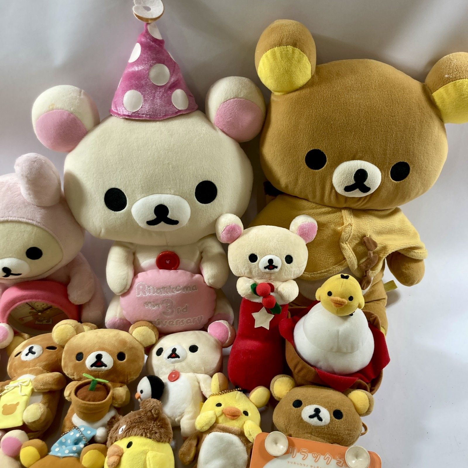 ★ リラックマ グッズ 大量 まとめ商品 ぬいぐるみ タンブラー 鉄琴付きピアノ 時計 など コリラックマ キイロイトリ 現状品 3.1kg