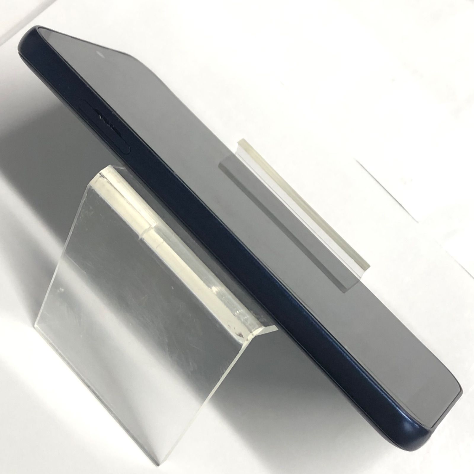 【訳あり品】arrows We docomo SIMロック解除済 64GB F-51B ネイビー【保証なし】