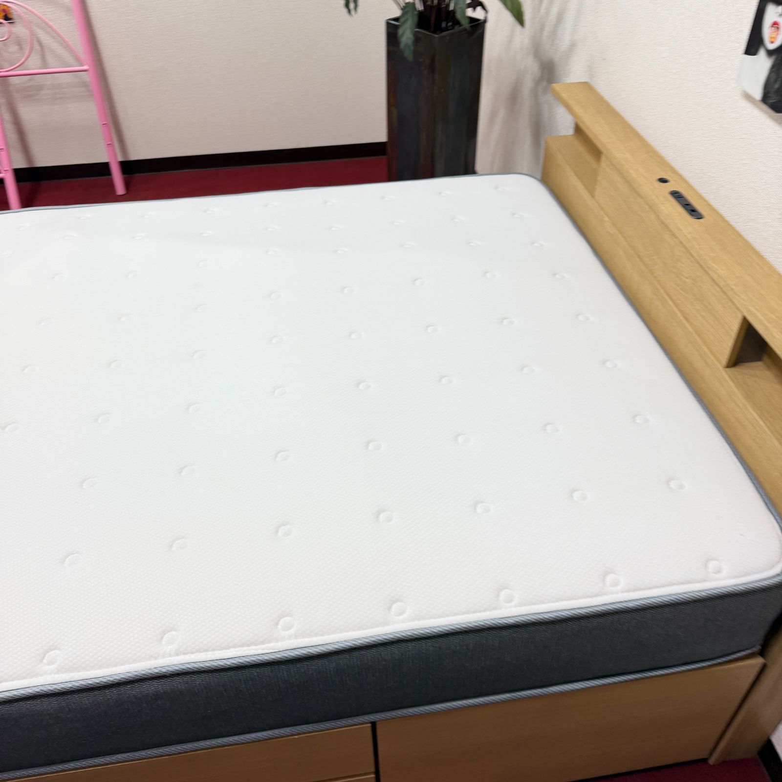 東京23区送料無料　超美品ニトリダブルベッド　コンセント/照明有　リンサークリーナ洗浄済み　東京23区以外は送料別になります