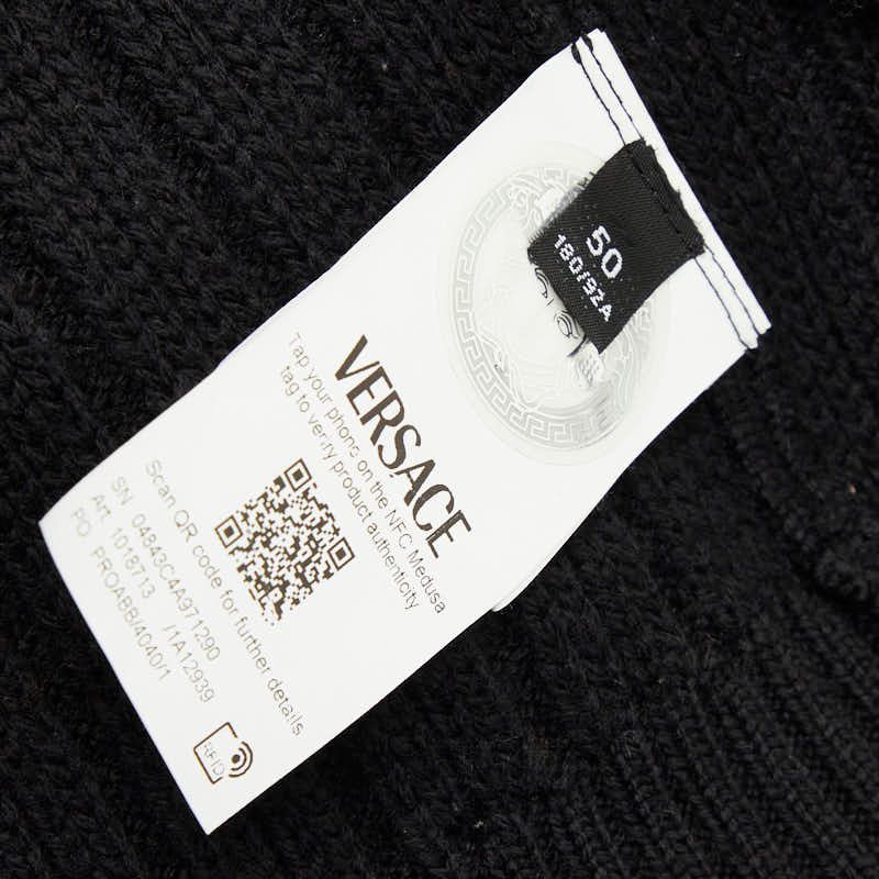 ヴェルサーチェ メデューサ ケーブル ニット パーカー プルオーバー サイズ50 ブラック ウール コットン メンズ VERSACE【1-0277812】 ヴェルサーチェ メデューサ ケーブル ニット パーカー プルオーバー サイズ50 ブラック ウール コットン メンズ VERSACE【1-0277812】
