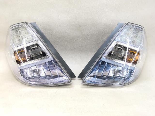 @1011M フィット DAA-GP1 左右 テールランプ STANLEY P9883 LED 33500-TF0-J71 33550-TF0-J71 Z34