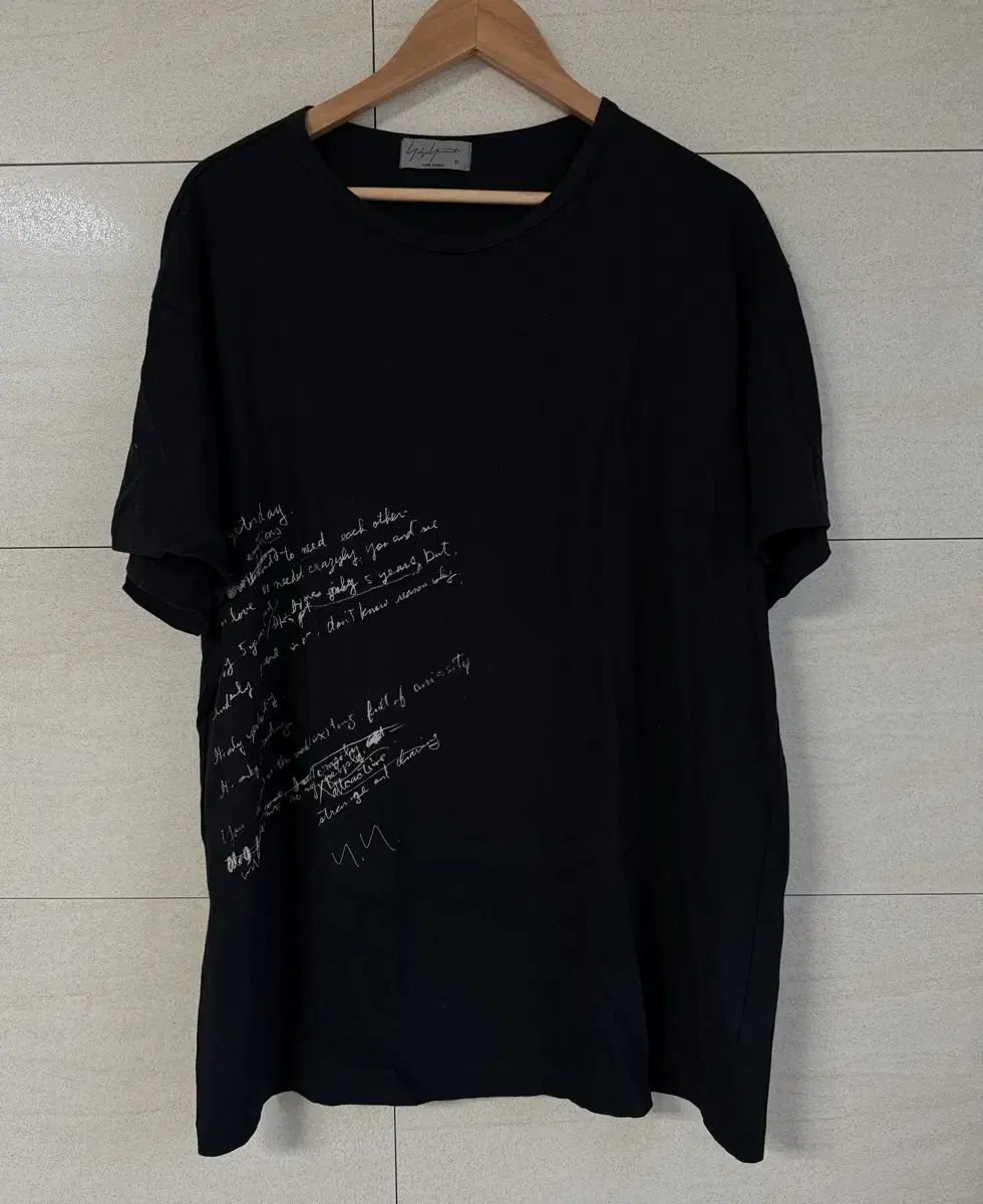 YOHJI YAMAMOTO ヨウジヤマモト プールオム リーリック レタリング 半袖