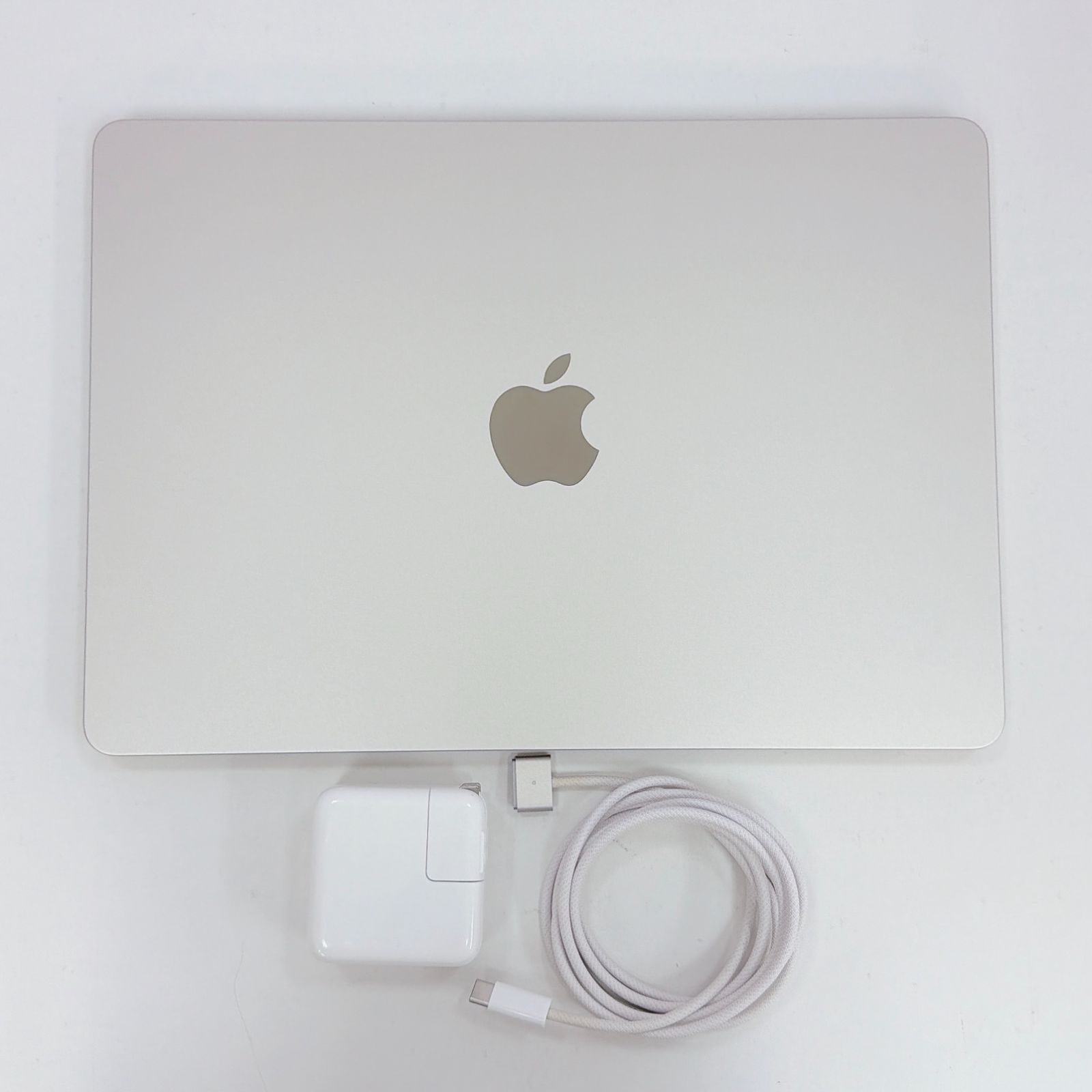 MacBook Air M2 美品　スターライト　数回使用　　512GB 美品】MacBook Air M2 16GB 512GB スターライト - メルカリ