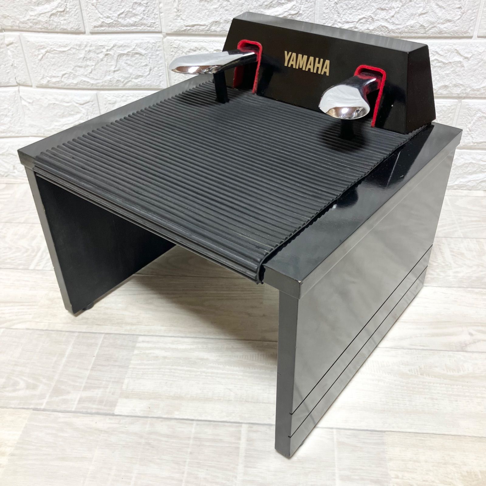 純正YAMAHA ピアノ 補助ペダル　送料込み 美品】YAMAHA ヤマハ ピアノ 補助ペダル 足台 固定式 - メルカリ