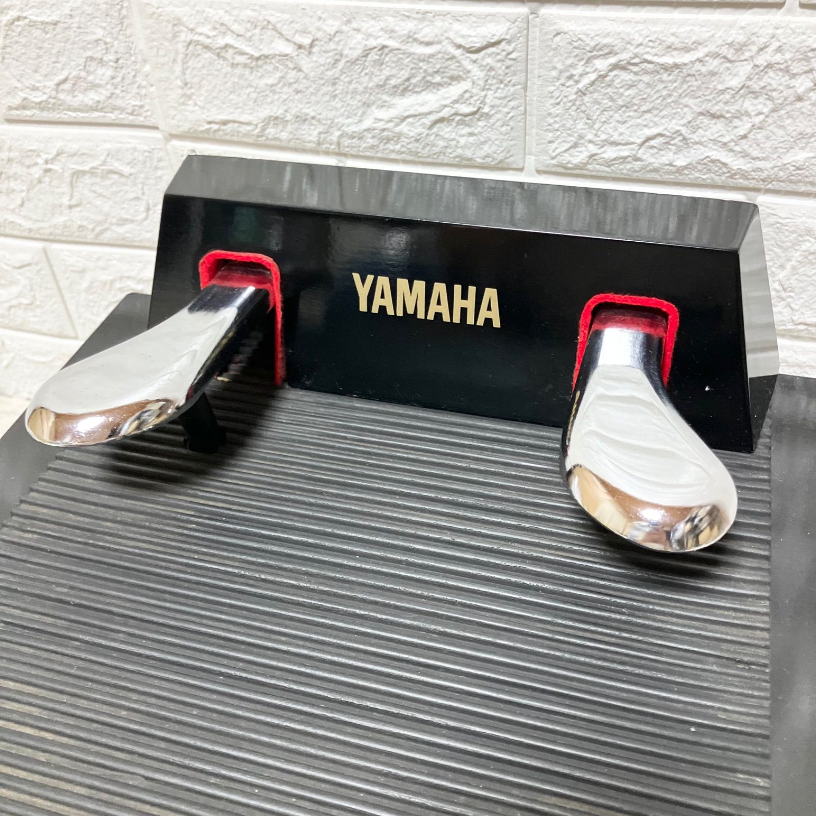美品】YAMAHA ヤマハ ピアノ 補助ペダル 足台 固定式 - メルカリ