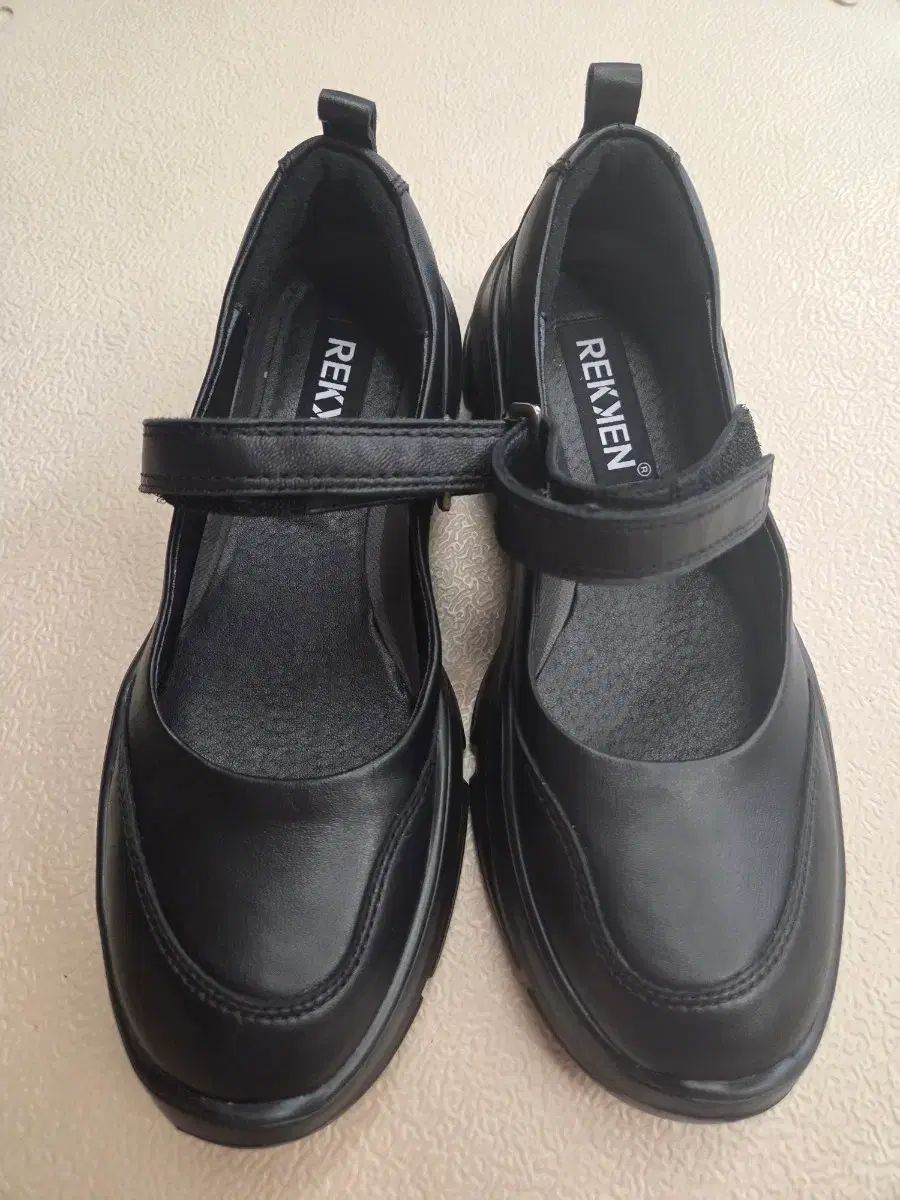 렉켄 MARY JANE SHOES ブラック 240