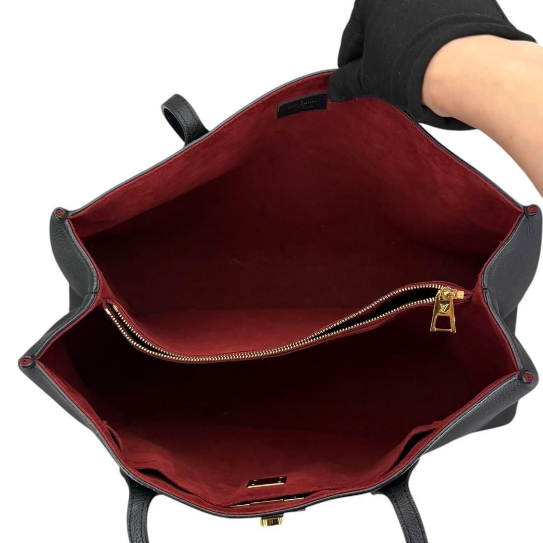 ルイヴィトン　ロックミー　ショッパー ノワール トートバッグ ブラック LOUIS VUITTON 黒 ハンドバッグ