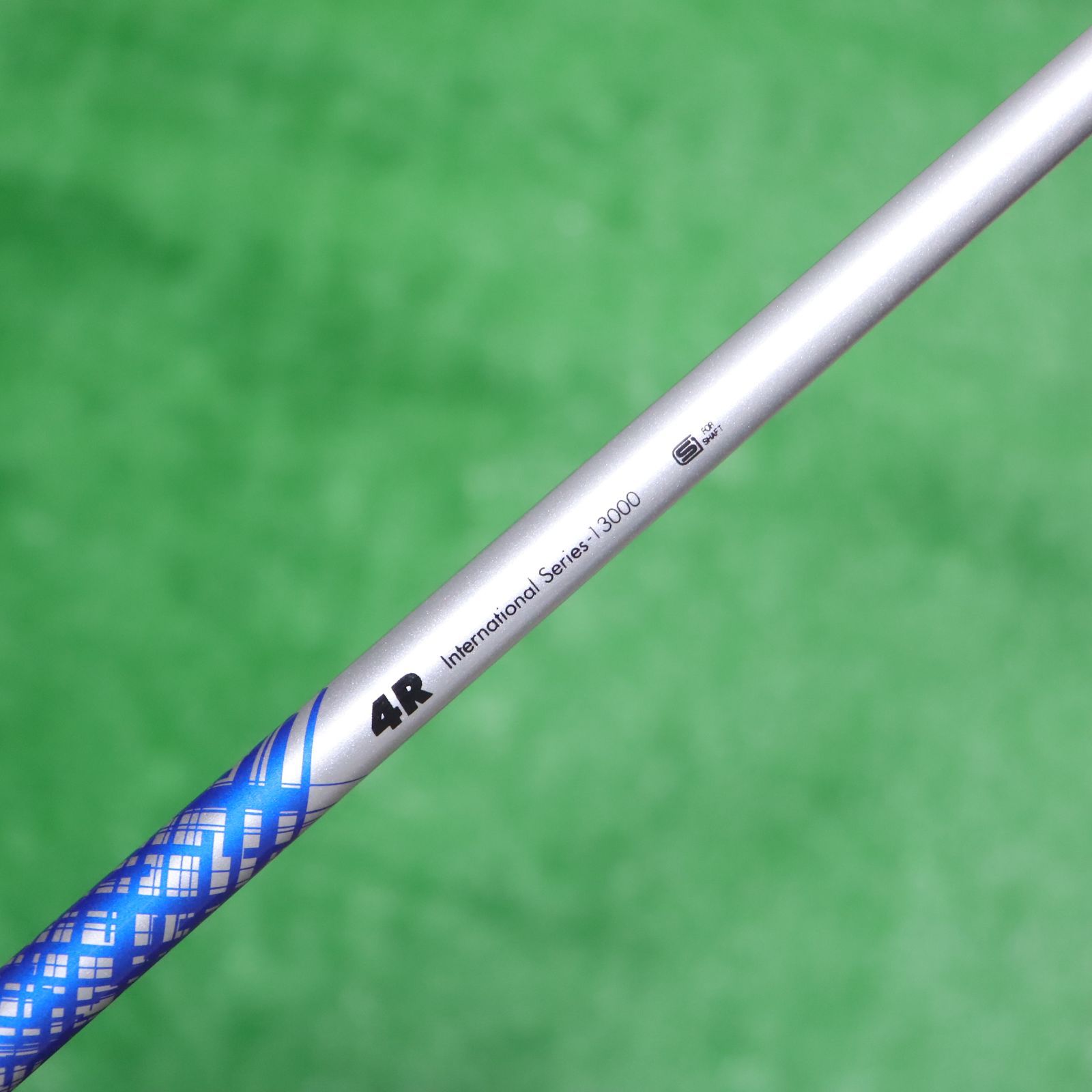 The ATTAS ドライバーシャフト テーラーメイド用スリーブ付き 4R