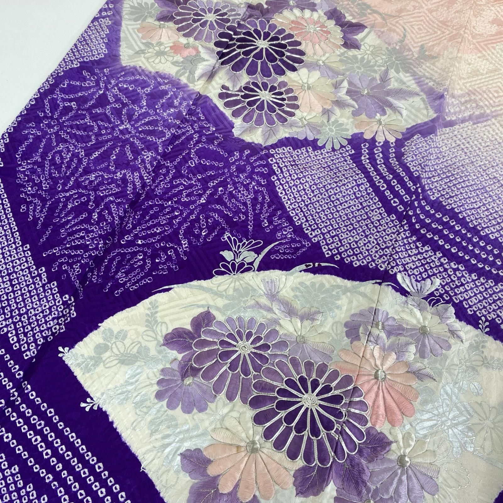 振袖 正絹 絞り 刺繍の花 美しいデザイン 袷 着物 a-645 - メルカリ