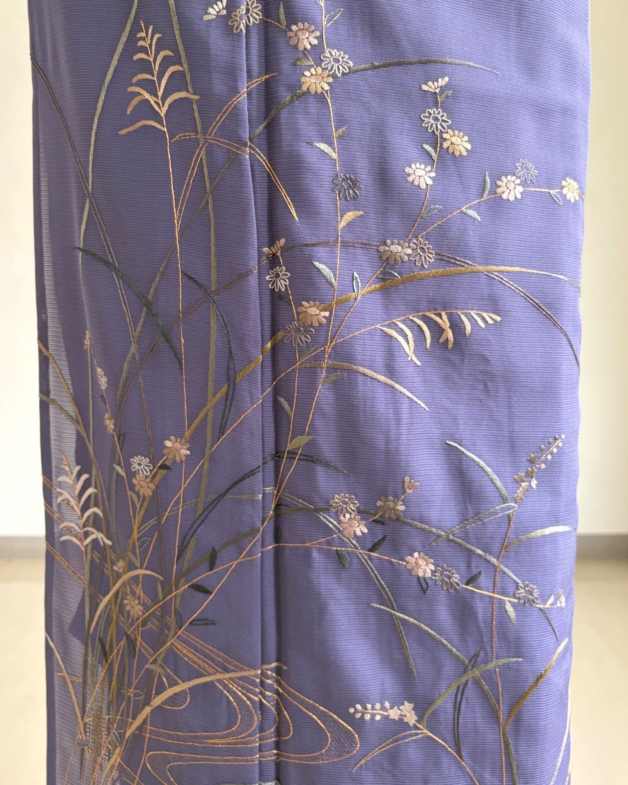 正絹 絽 付け下げ 夏着物 美品】刺繍 花草文様 薄紫 ラベンダー色 訪問 
