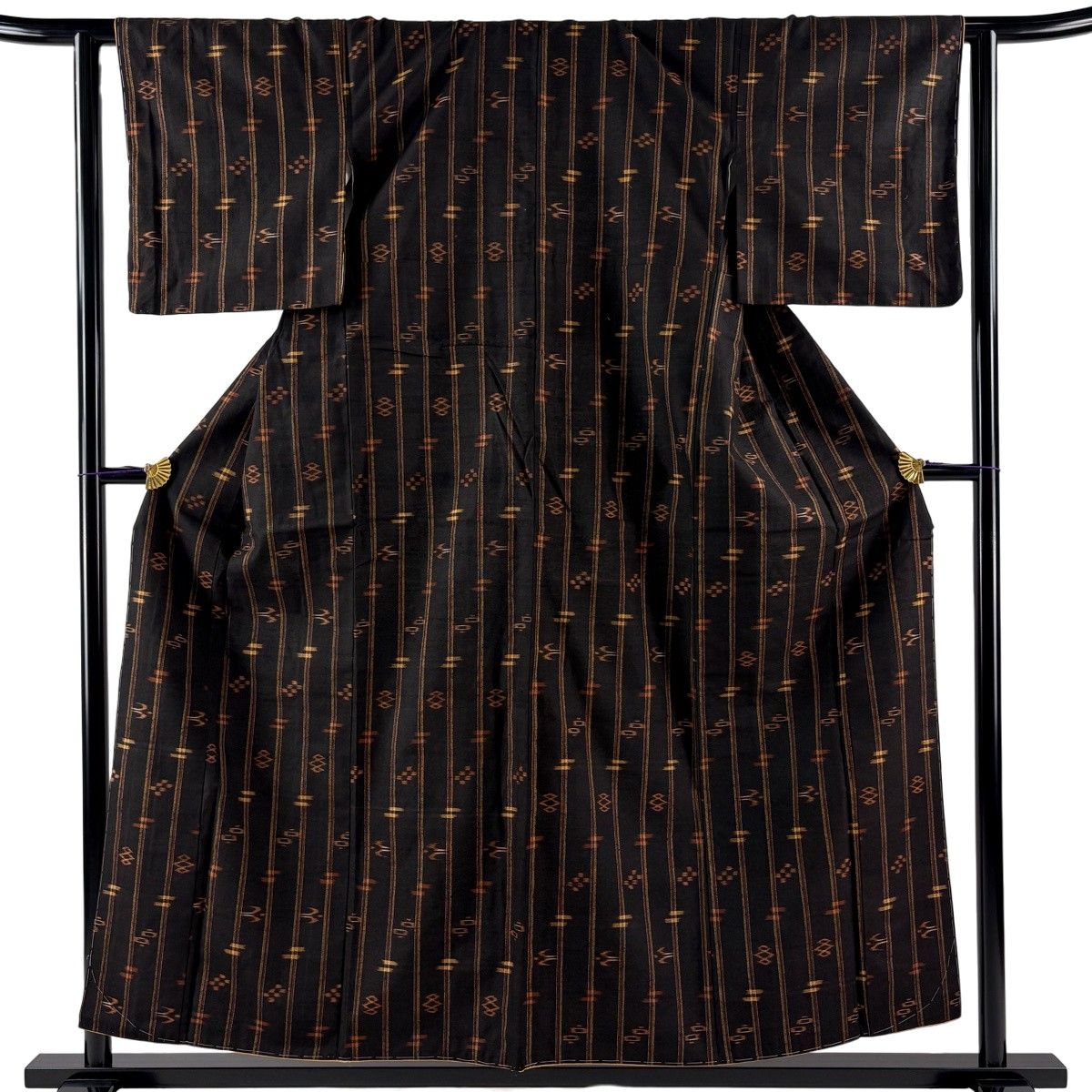 【美品】 紬 身丈155cm 裄丈62cm S 袷 燕 縦縞 焦茶色 正絹 名品 【中古】