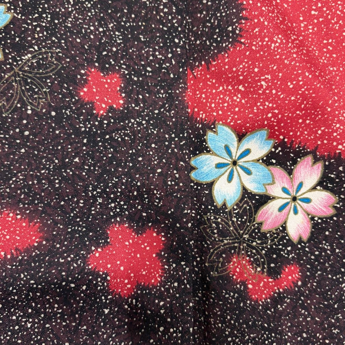 付下げ 身丈162cm 裄丈63.5cm S 袷 桜 霞 刺繍 金彩 濃ピンク 正絹 秀