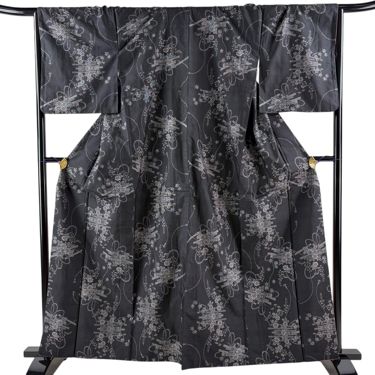 【美品】 紬 身丈162cm 裄丈67cm M 袷 花筏 墨色 正絹 秀品 【中古】