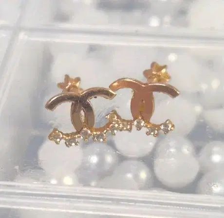 14k ロゴ キュービック ピアス