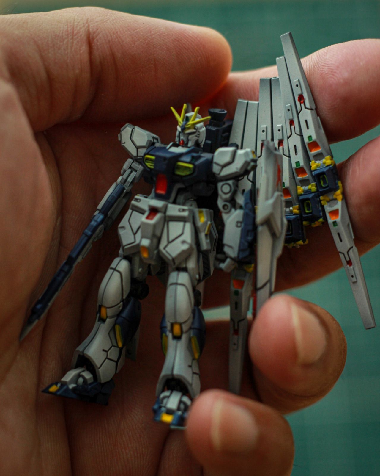 ガンダム アーティファクト 第６弾 νガンダム