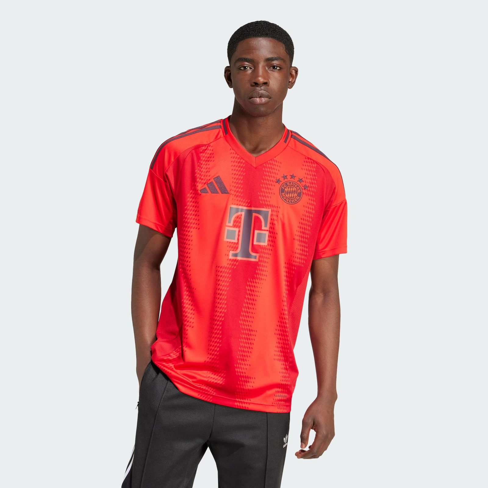 adidas FCバイエルン24ー25ホームユニフォーム [レッド] [LL]