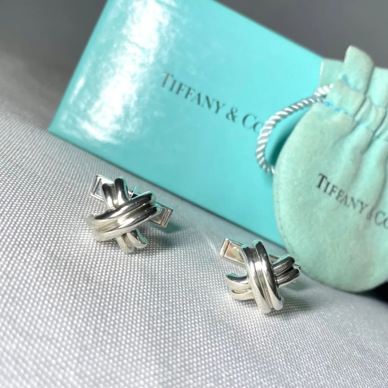 美品 TIFFANY ティファニー ネジモチーフ シルバーカフス 廃盤 Tiffany ティファニー シグネチャークロス スターリングシルバー