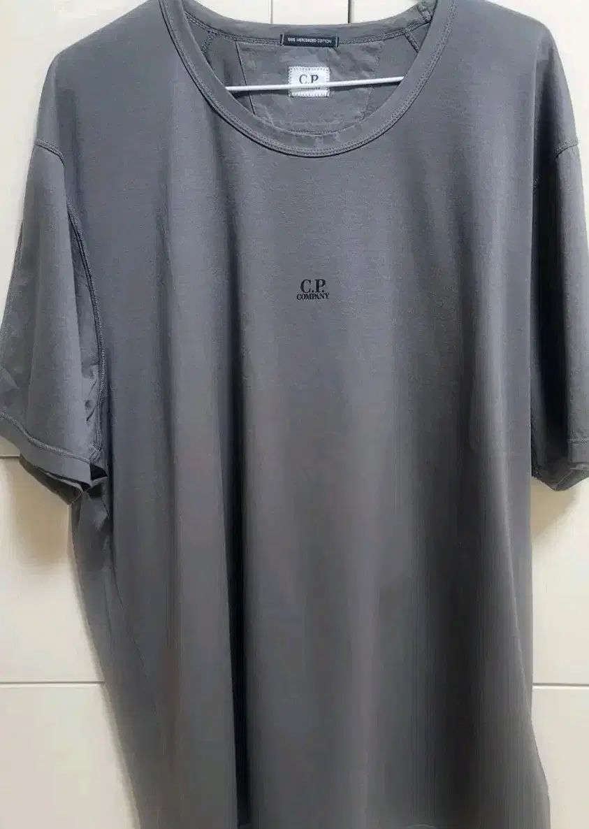 C.P. COMPANY シーピーカンパニー 半袖 Tシャツ グレー 新品