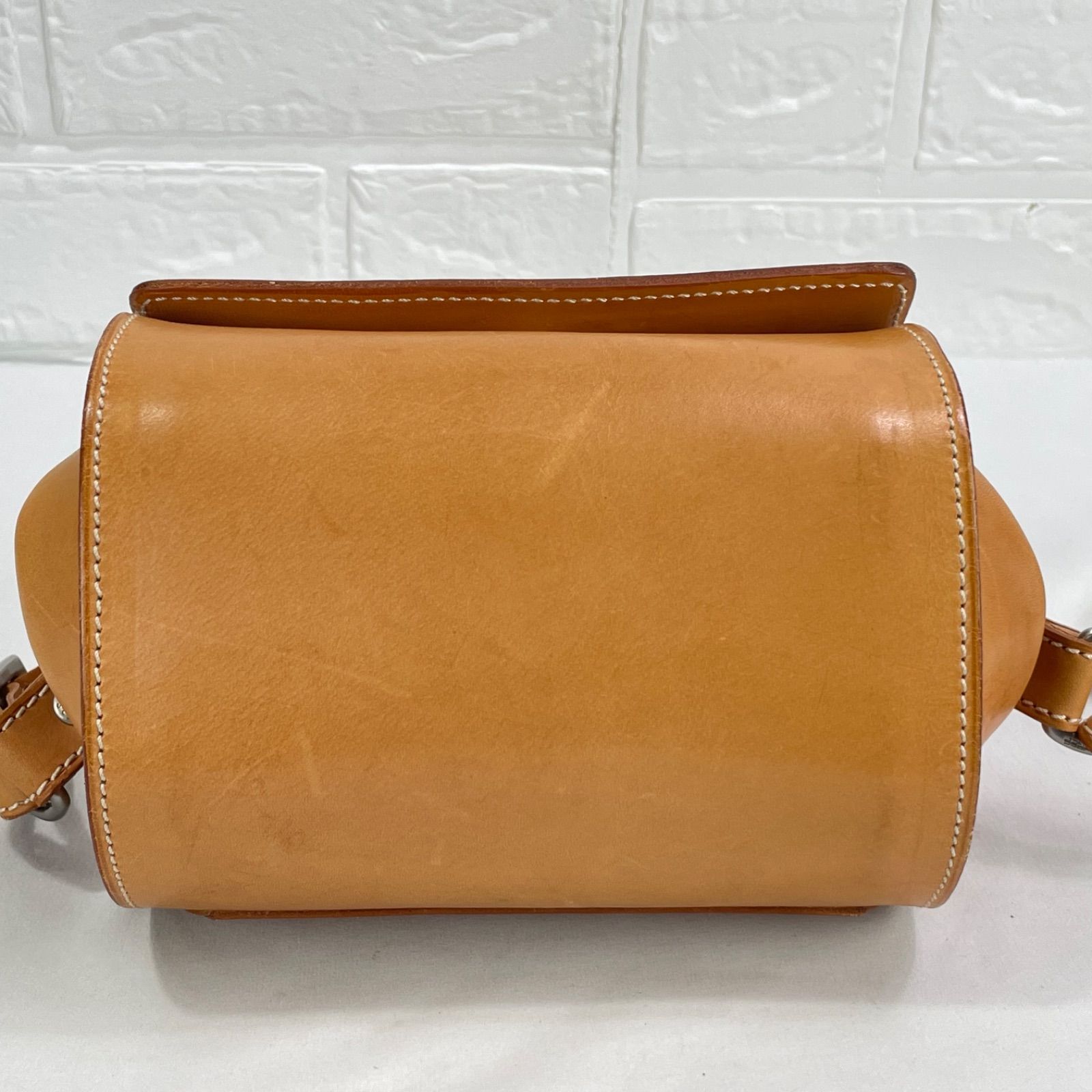 美品☆BREE ショルダーバック ハンドバック 2WAY ヌメ革 ☆2 Way☆ドイツ製