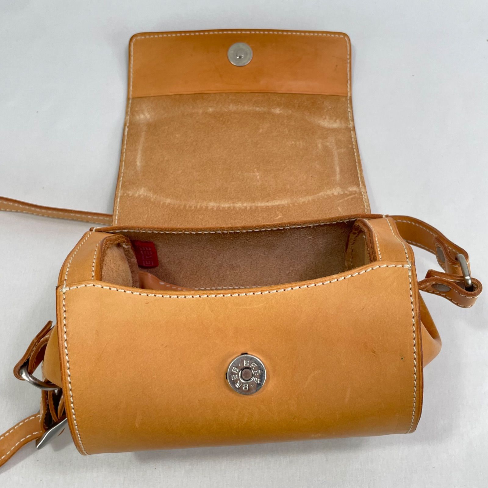 美品】BREE ブリー 筒形 ショルダーバッグ クラッチバッグ 2WAY ヌメ革