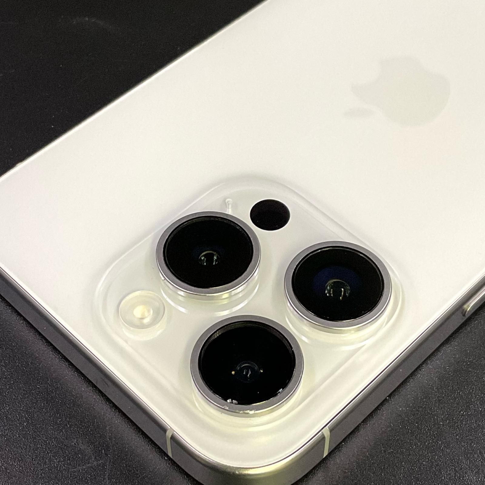 iPhone 15 Pro 128GB ホワイトチタニウム SIMフリー - メルカリ
