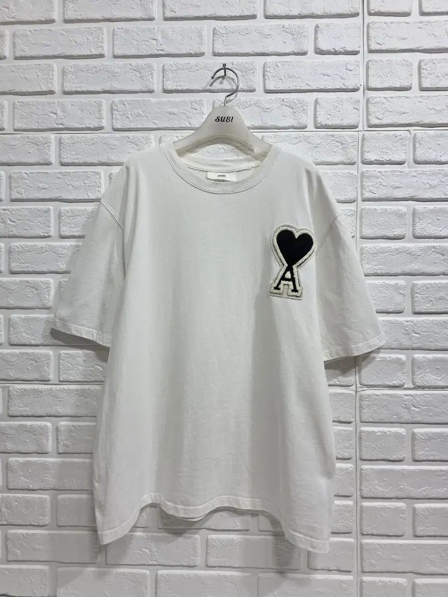 アミ パリス ハート刺繍 半袖Tシャツ xl