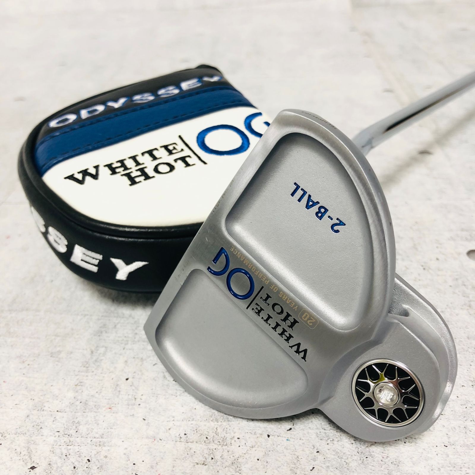 美品 ODYSSEY オデッセイ WHITE HOT ホワイトホット OG 2BALL 31.5 