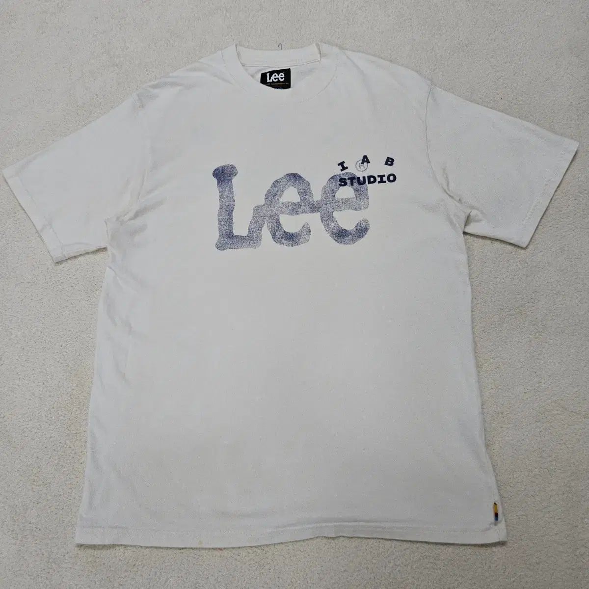 イイアップスタジオXリー アイボリー 半袖Tシャツ