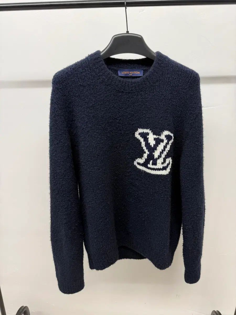 ルイヴィトン インタルシア ロゴ ニット ネイビー 百貨店購入 L