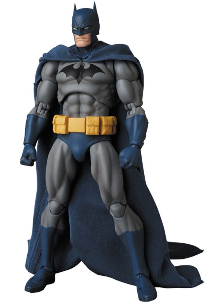 MAFEX BATMAN (HUSH Ver.) - メルカリ