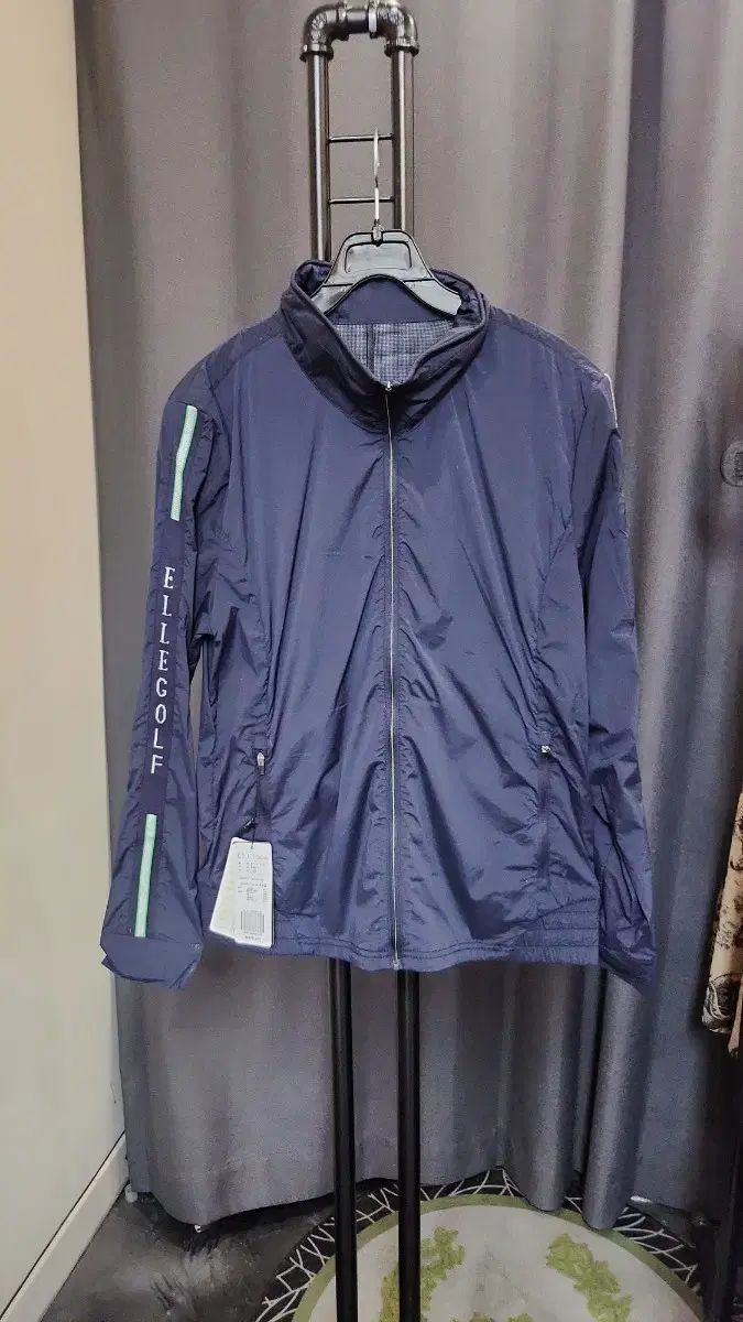 エルELLEゴルフ ジップアップ ジャケット ネイビー