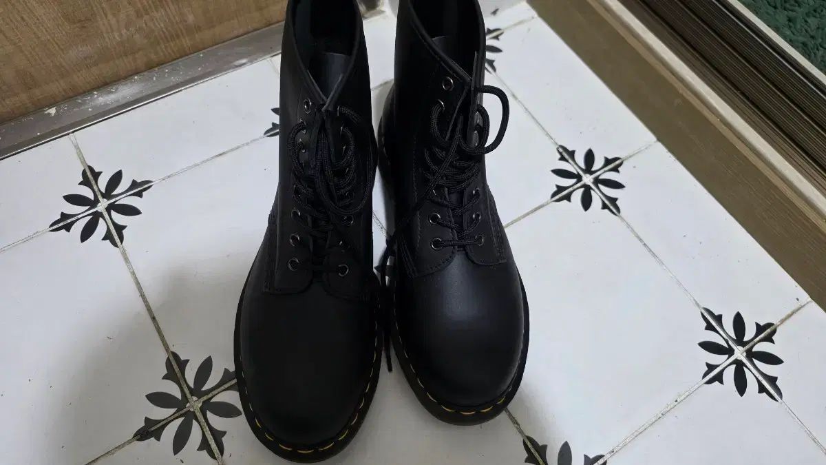 (新品) DR. MARTENS ドクターマーチン 1460 ブラック 270