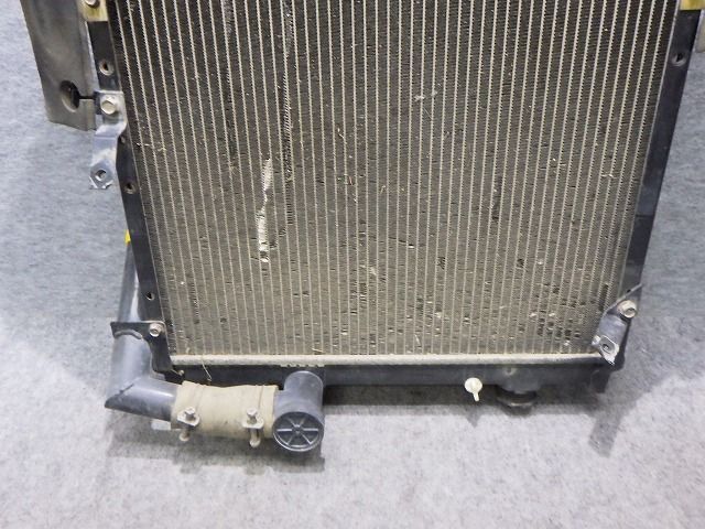 キャンター　純正ラジエター　FD501B　07年　MC127005　FD　MC127207　260619002