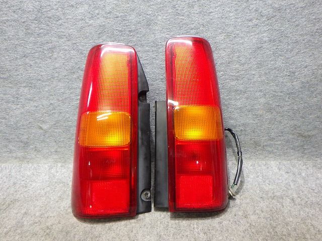 ジムニー テール左右 JB23W 33-06418 220-32081 35650-81A00 260620031