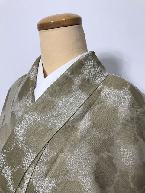【中古】Lサイズ 紬 化繊 青朽葉色地に雪輪文様