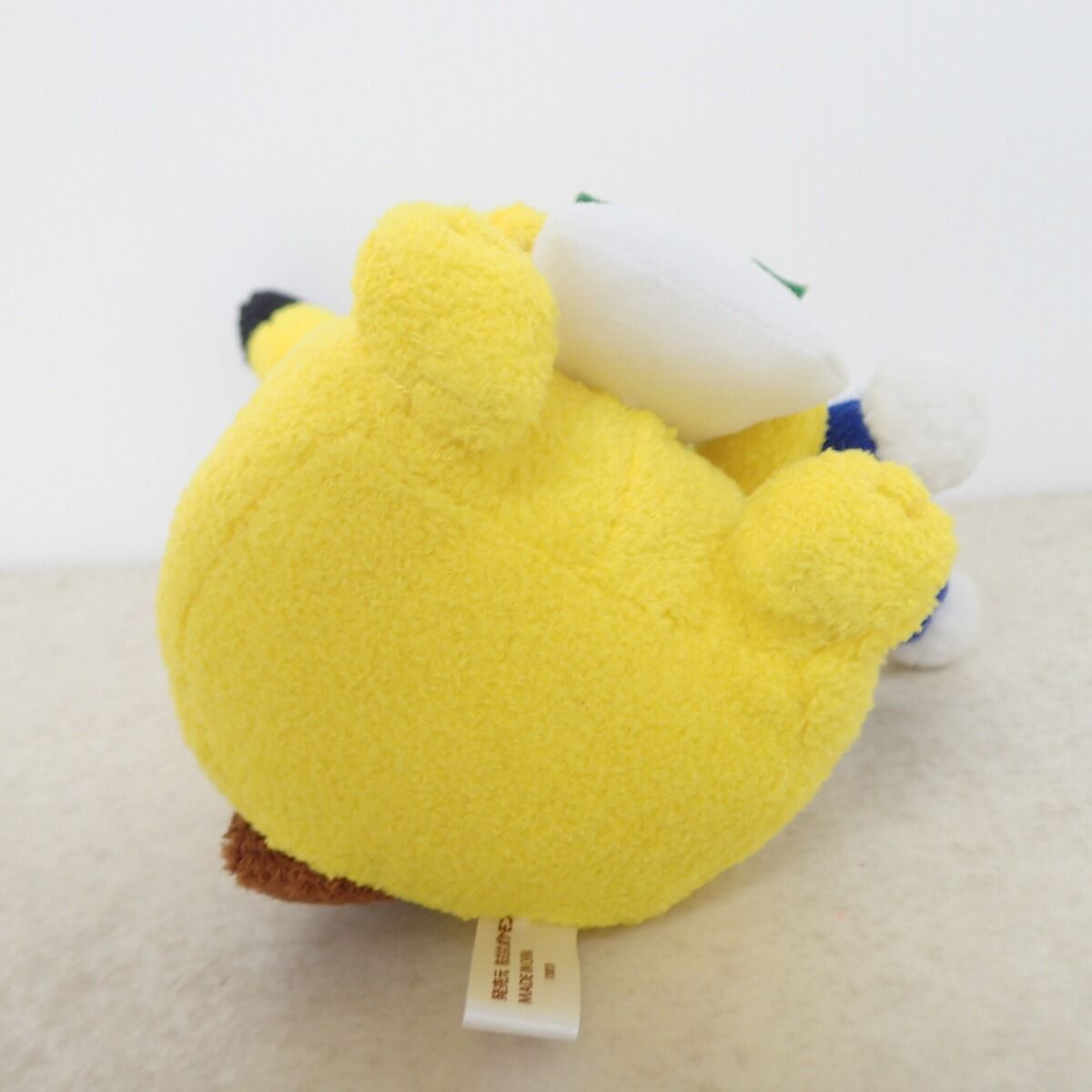 ポケモンセンター　クリスマスピカチュウぬいぐるみ 2013 美品 タグ付き ポケモンセンター ぬいぐるみ クリスマス2013 ピカチュウ 紙タグ無