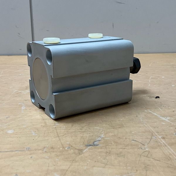 【未使用保管品】太陽鉄工 3.5MPa用薄形油圧シリンダ 35S-1シリーズ 内径63mm 複動形片ロッド ●137323