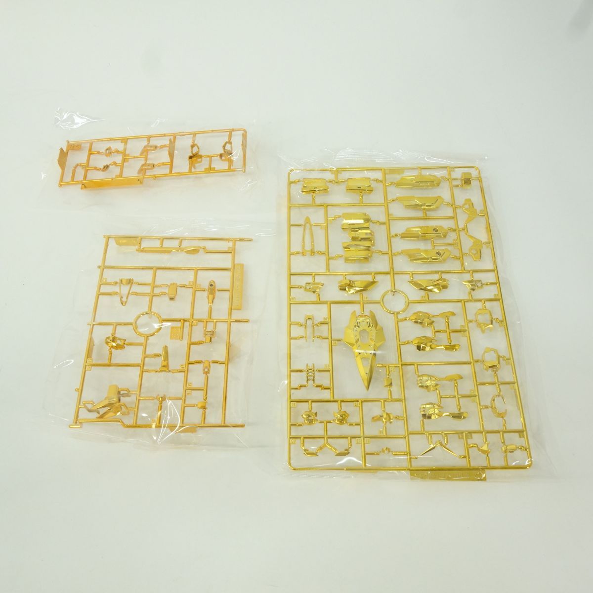 【未組立】 RG 1/144 機動戦士ガンダムSEED DESTINYアカツキガンダム(オオワシ装備) プラモデル ※内袋未開封 【未組立】 RG 1/144 機動戦士ガンダムSEED DESTINYアカツキガンダム(オオワシ装備) プラモデル ※内袋未開封