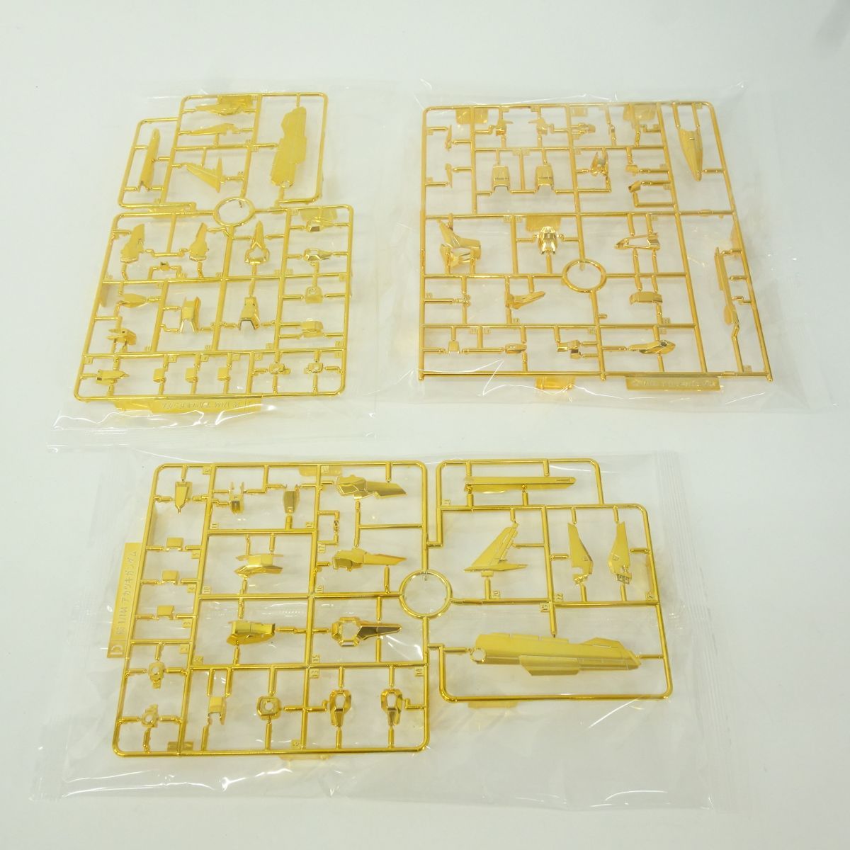 【未組立】 RG 1/144 機動戦士ガンダムSEED DESTINYアカツキガンダム(オオワシ装備) プラモデル ※内袋未開封 【未組立】 RG 1/144 機動戦士ガンダムSEED DESTINYアカツキガンダム(オオワシ装備) プラモデル ※内袋未開封