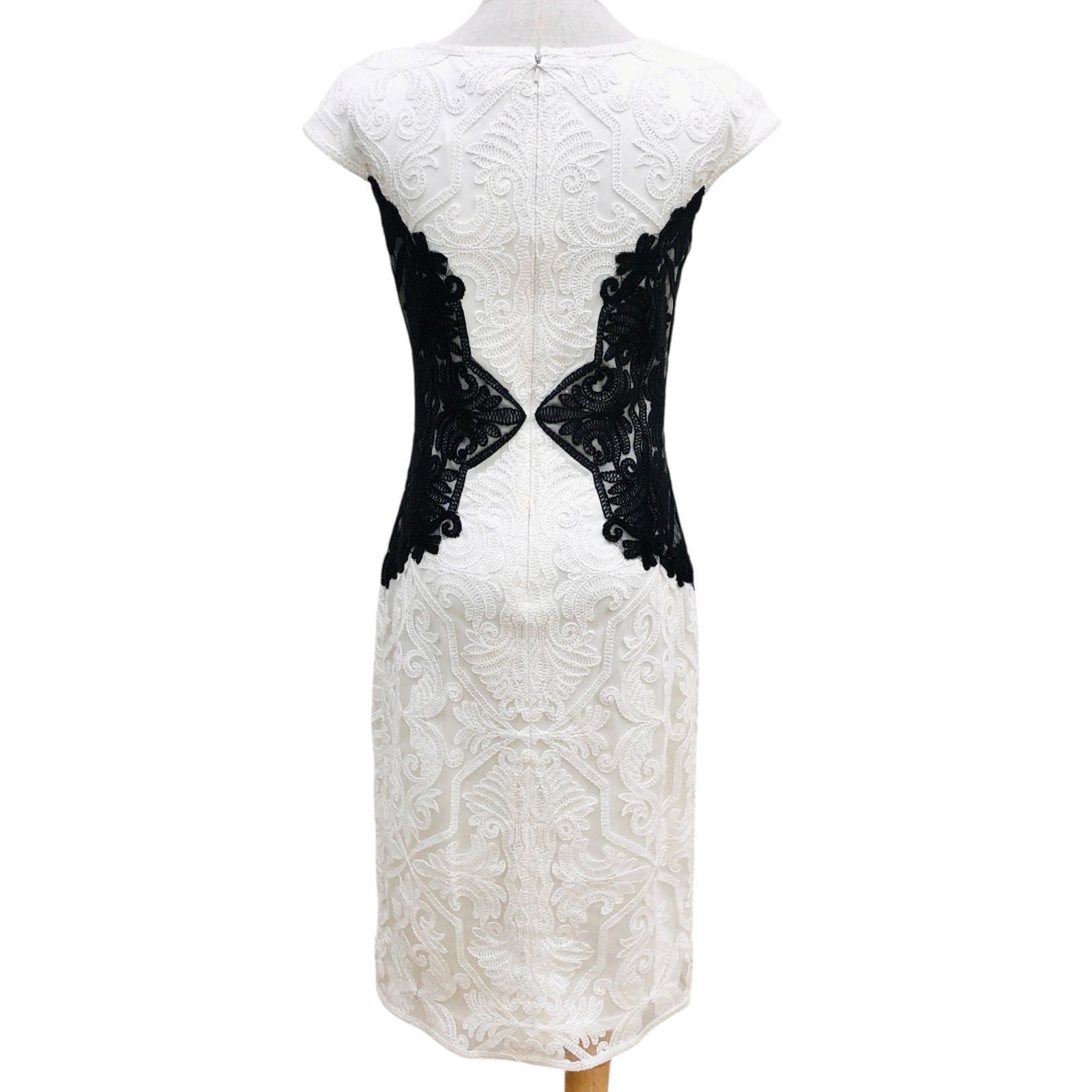 1510101335 TADASHI SHOJI ワンピース フレンチスリーブ ボートネック