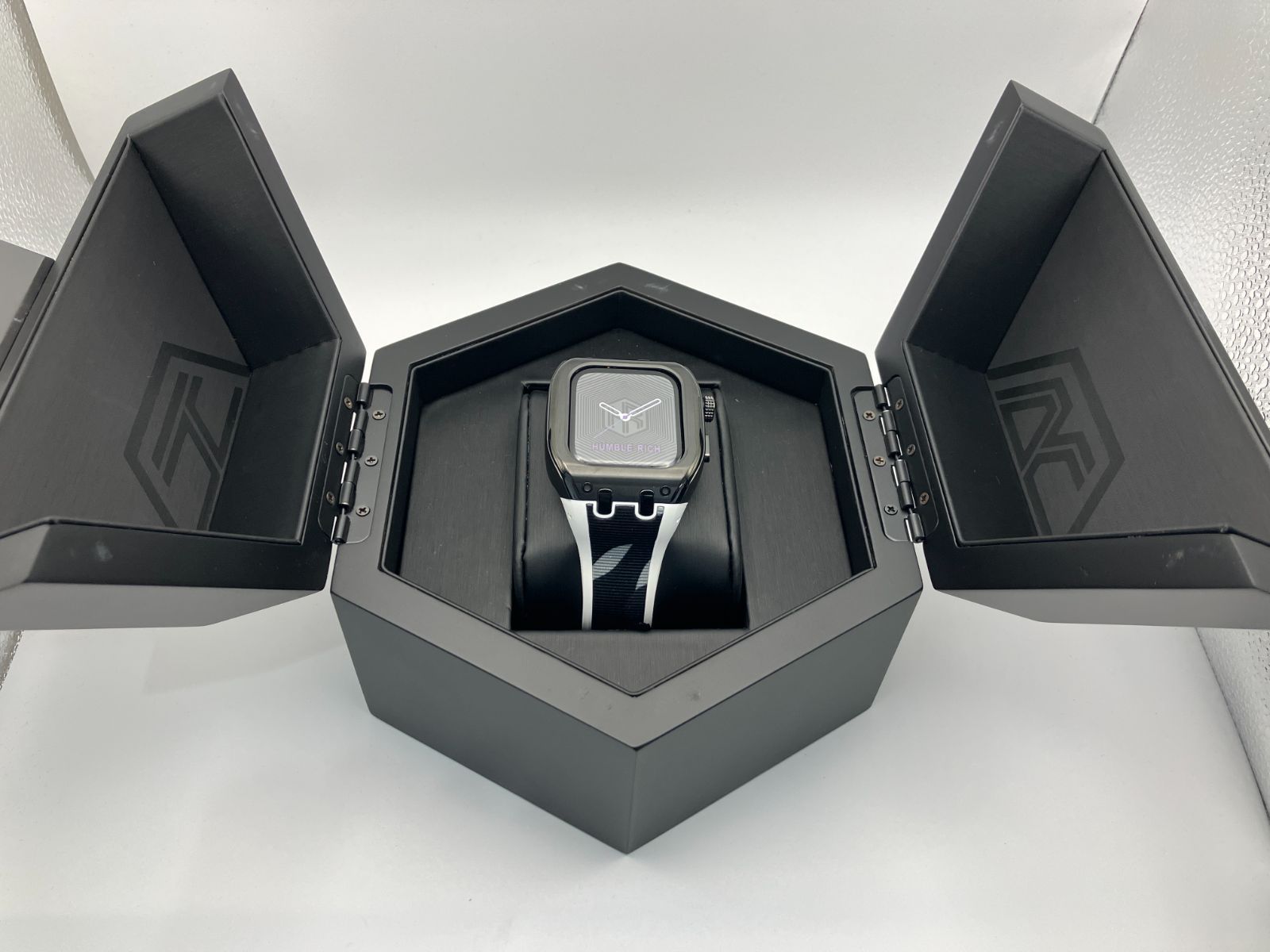Humble Rich Apple Watchケース 取説・ボックス付き