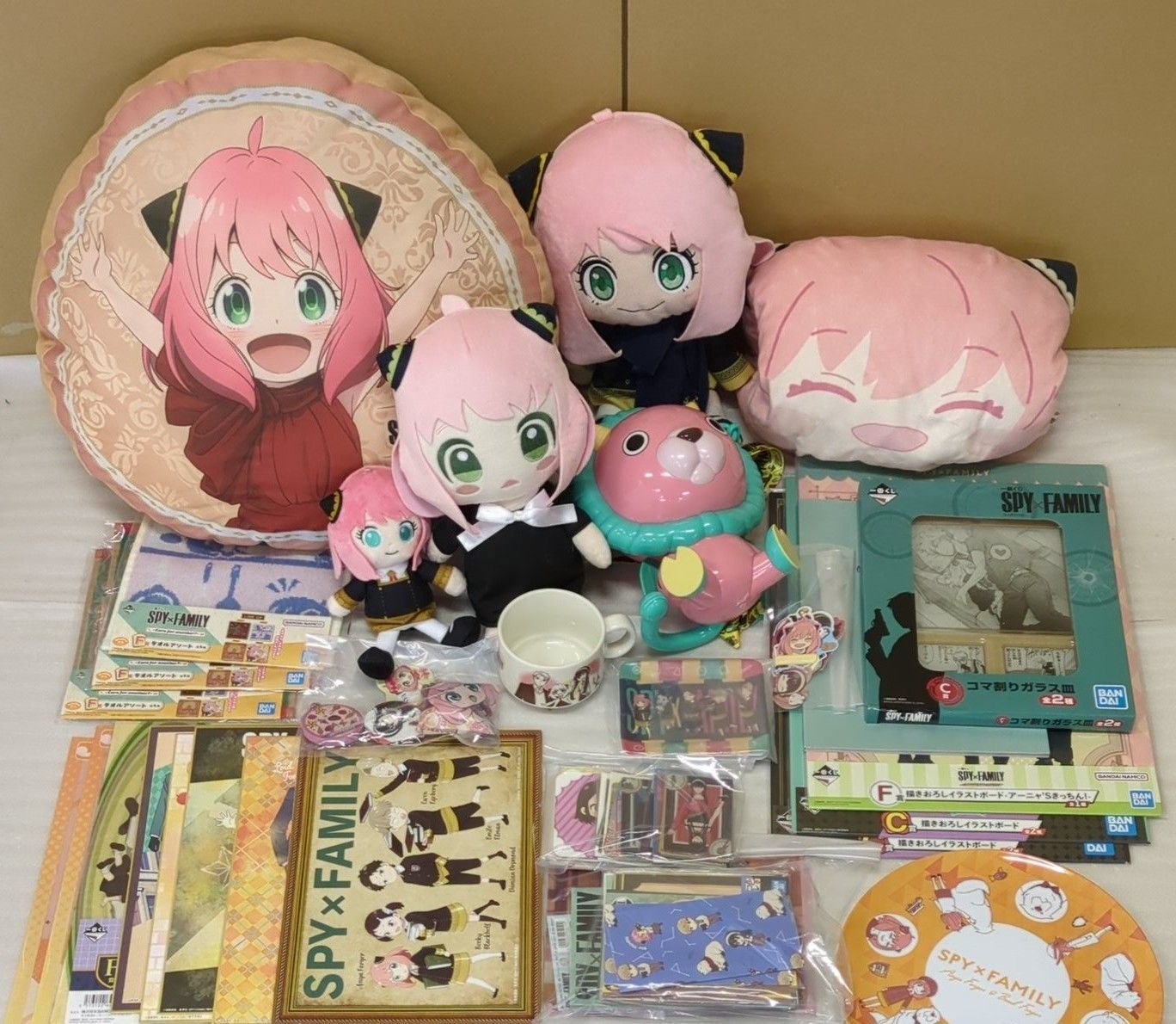 SPY×FAMILY カード、アクスタ、ぬいぐるみetc‥大量、まとめ売り D45418】SPY×FAMILY スパイファミリー グッズまとめ売り 一番くじ