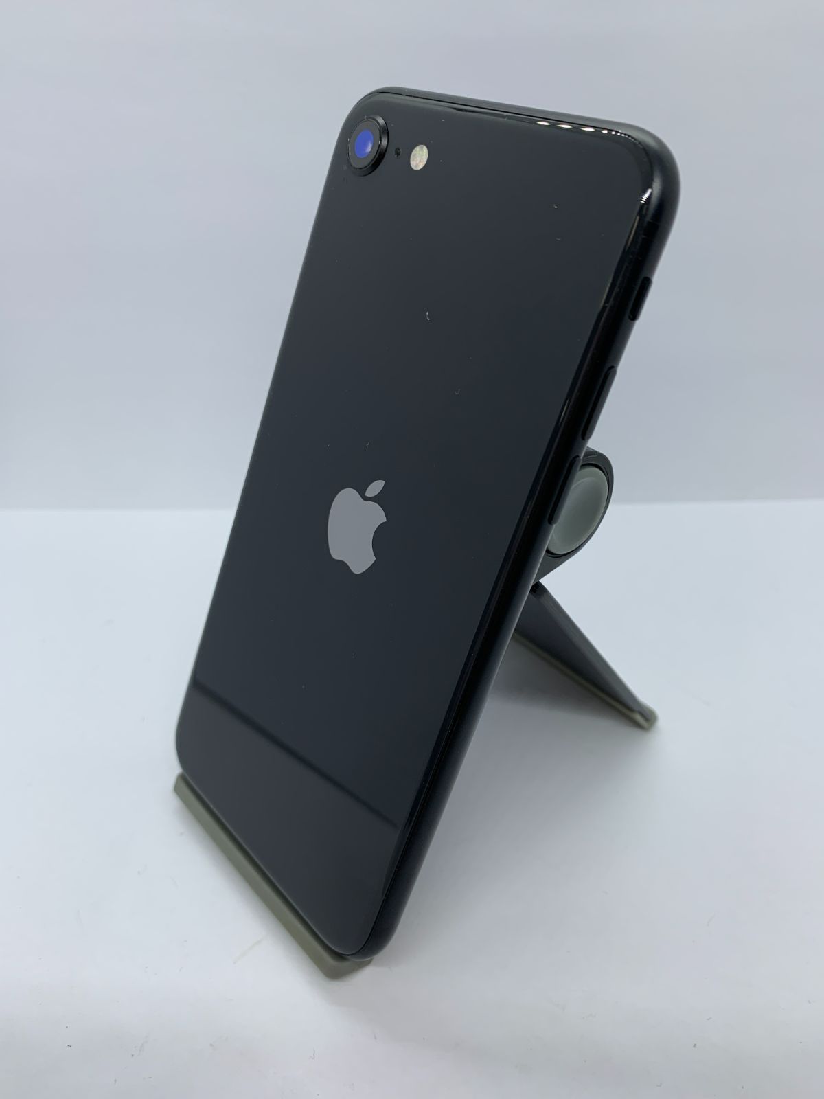 【中古・バッテリー劣化・画面キズ有・フレームキズ有】iPhone SE 2020 64GB ブラック SIMロック解除済