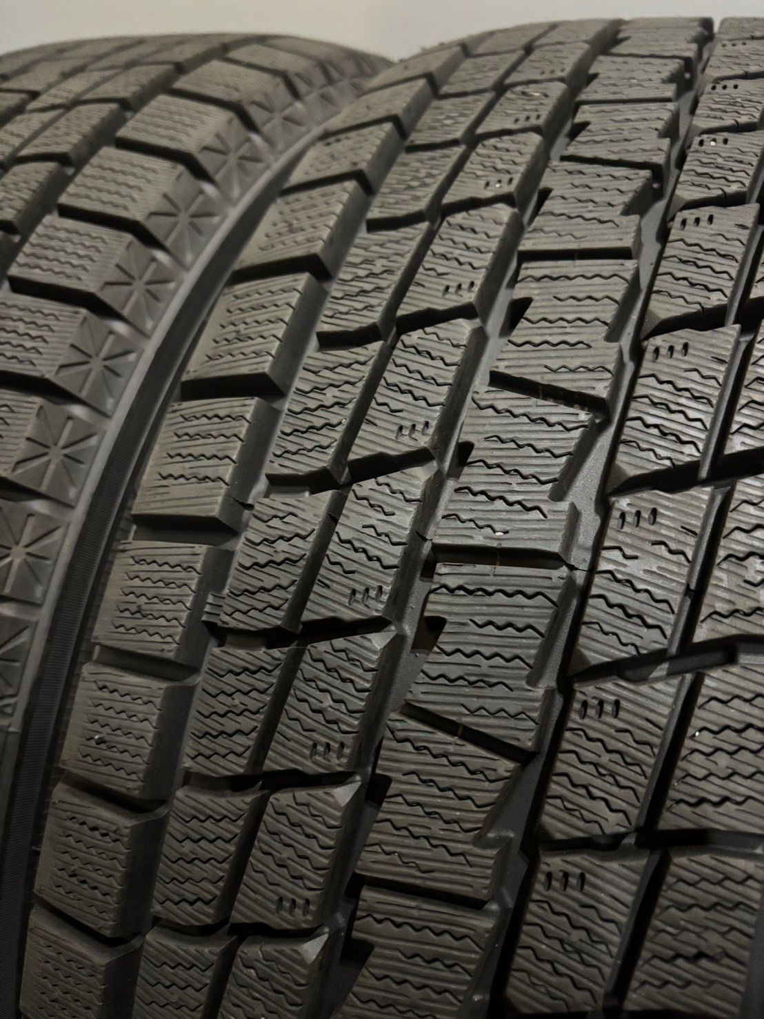 ★225/55R19 GOODYEAR/ICENAVI SUV 23年製 スタッドレス 4本 ハリアー NX (南7-M596)