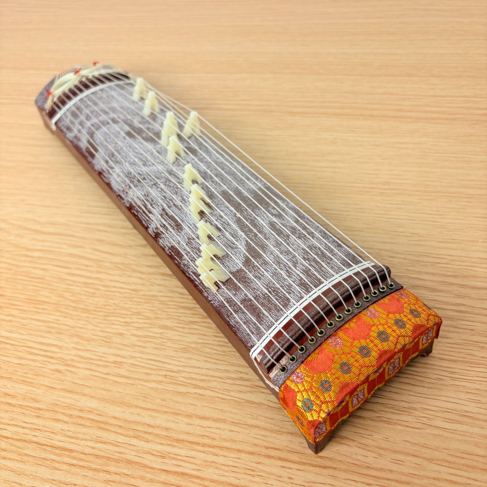 昭和レトロ ミニ 琴13弦 全長約30cm 演奏可能 和楽器 ミニ畳付き