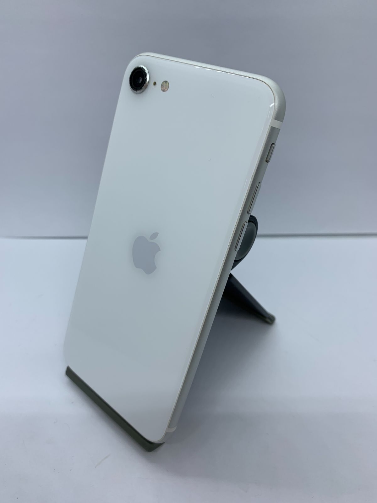 【中古・バッテリー劣化・画面割れ有・カメラ不良】iPhone SE 2020 128GB ホワイト SIMロック解除済
