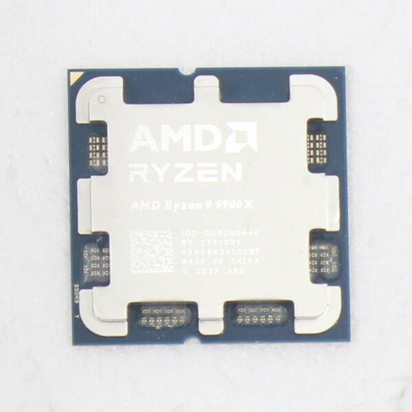 AMD Ryzen 9 9950X3D トレイ品 動作未確認
