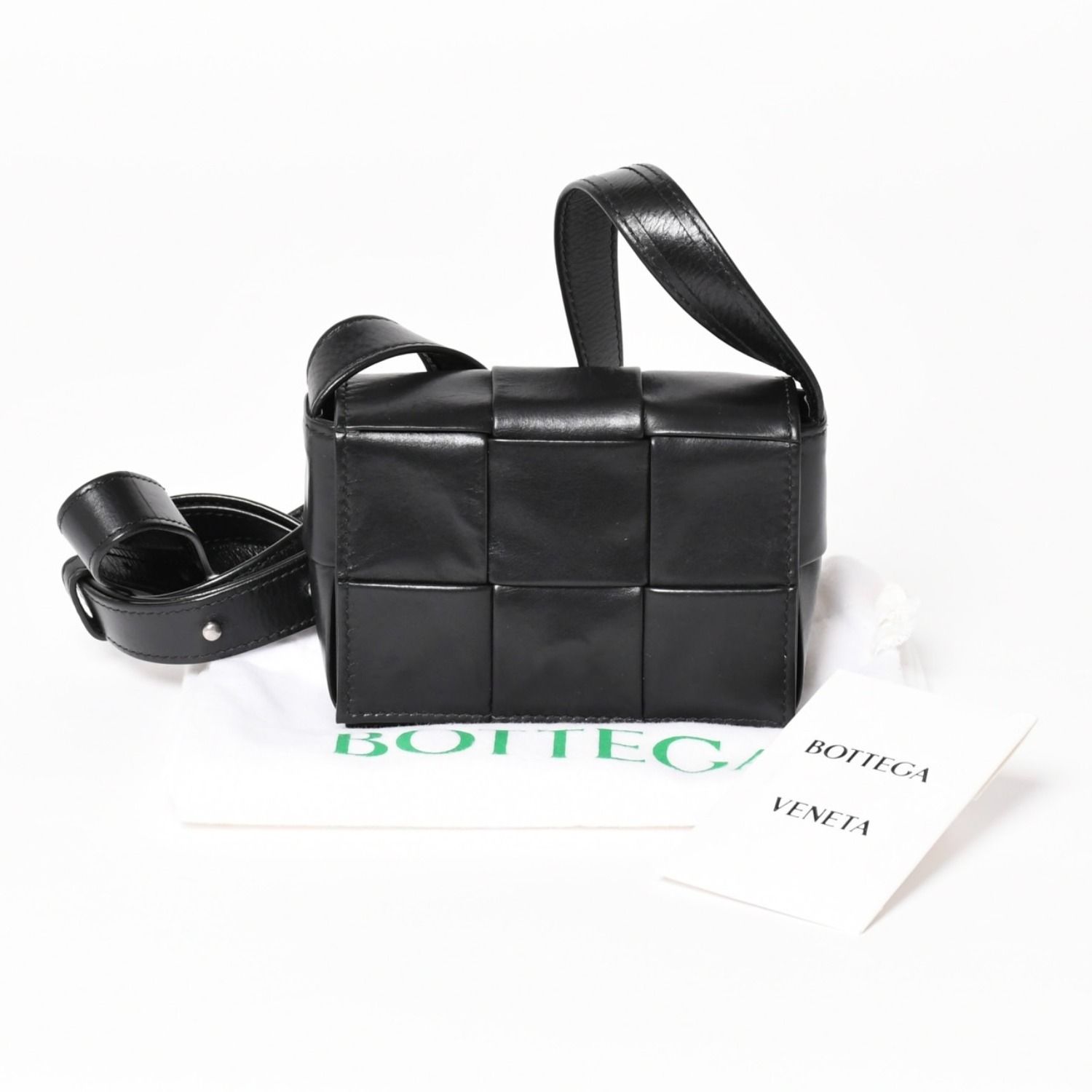 ボッテガヴェネタ　キャンディカセット　ブラック　美品中古 BOTTEGA VENETA ボッテガ ヴェネタ CASSETTE カセット キャンディ ミニ