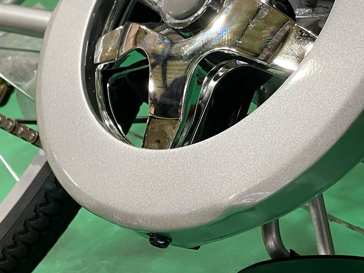 【訳あり】アウトレット シティサイクル 26インチ[TS26] 折りたたみ自転車 ママチャリ シングルギア 前カゴ リアキャリア フェンダー ペダル チェーンカバー（フレーム同色） 両立スタンド 反射板 LEDライト サークル錠 ベル［03939_TS26］