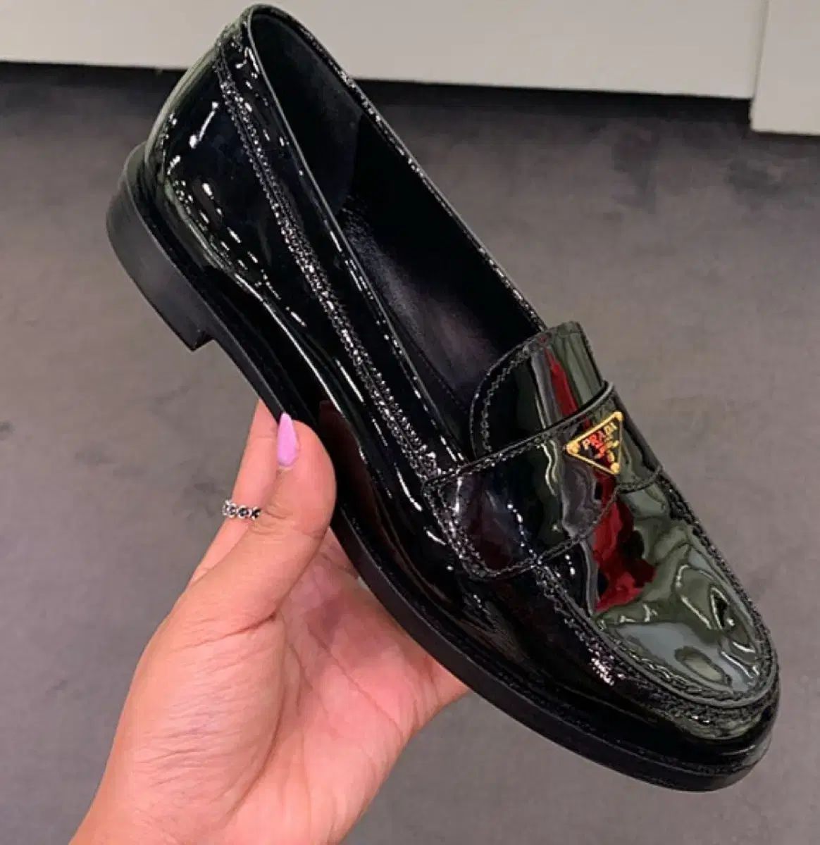 (正規品) PRADA プラダ ローファー (38 5)